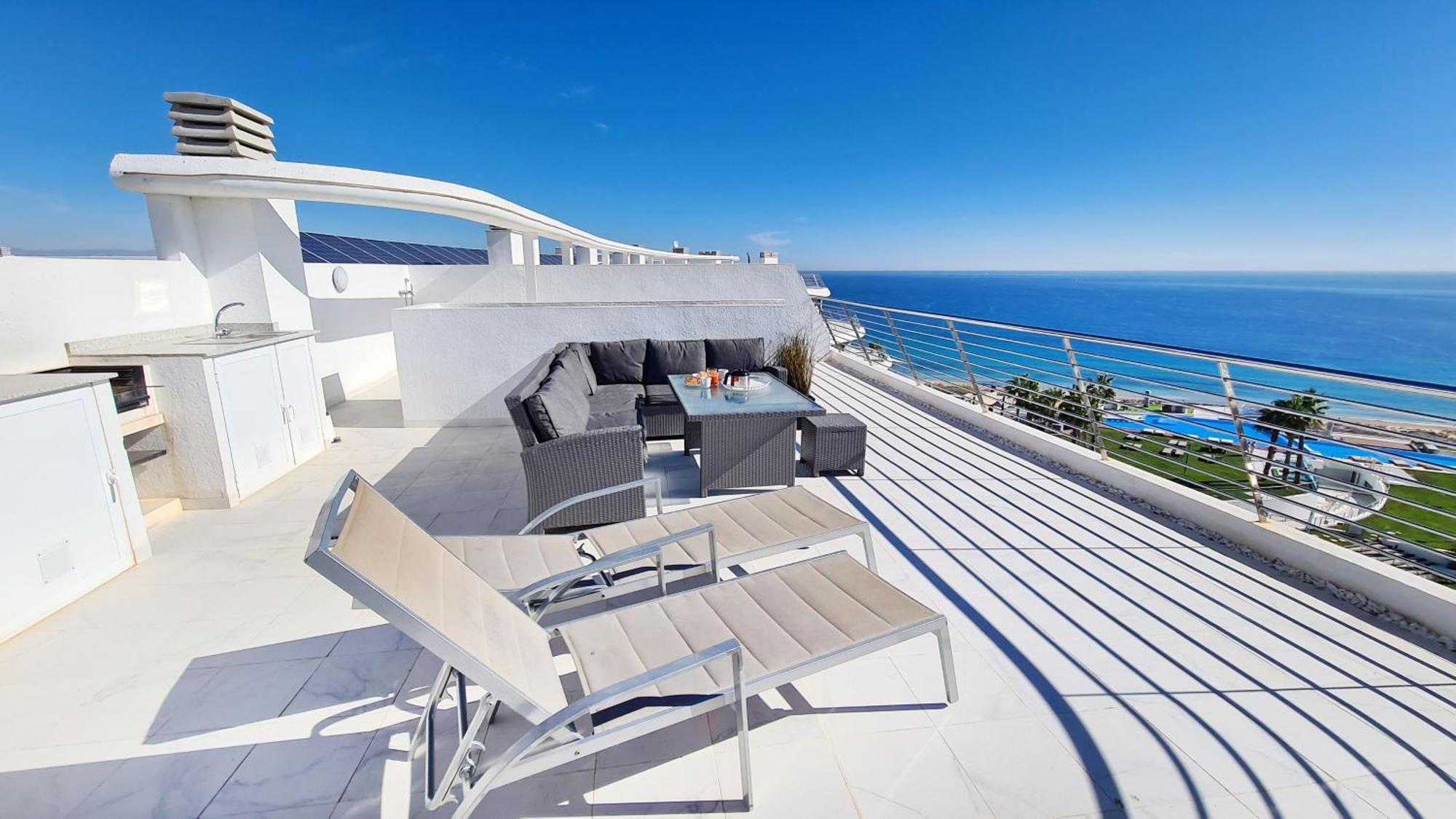 Infinity View Penthouses By Nras アレナレス・デル・ソル 部屋 写真
